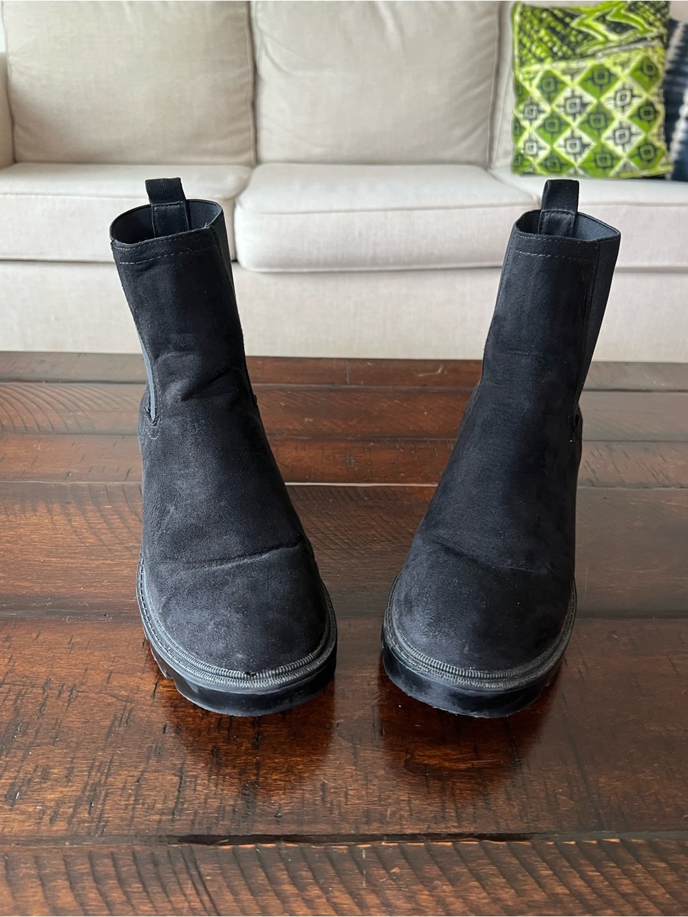Topshop Women’s Black Suede Chelsea Lug sole Boots